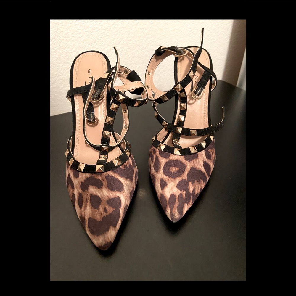 GLAZE Cheetah Strappy Sandles